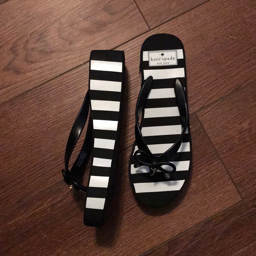 BRAND NEW KATE SPADE WEDGE SANDAL ♠️